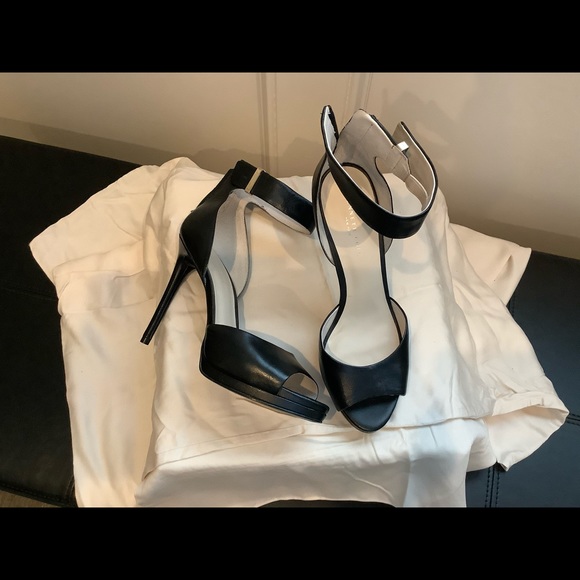 Sandal - Picture 2 of 4